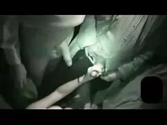 A lányok a kezüket a ...